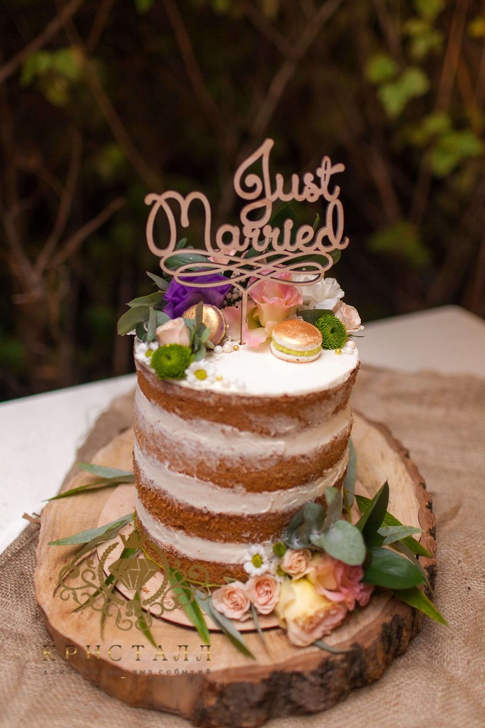 svadba-tort-trehurovnevoy